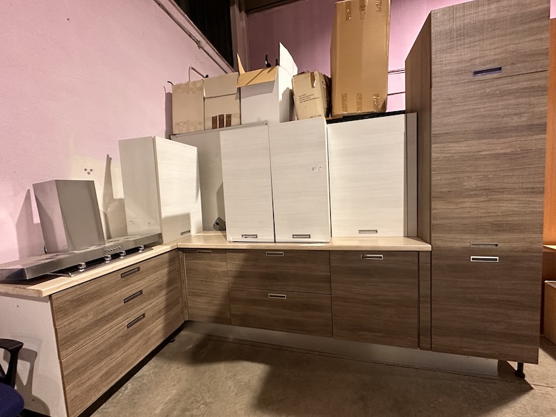 Cucina angolare rovere grigio/rovere sbiancato