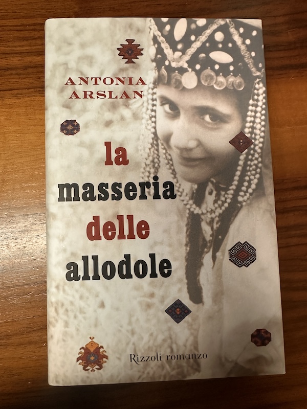 Libro "La masseria delle allodole" di Antonia Arslan