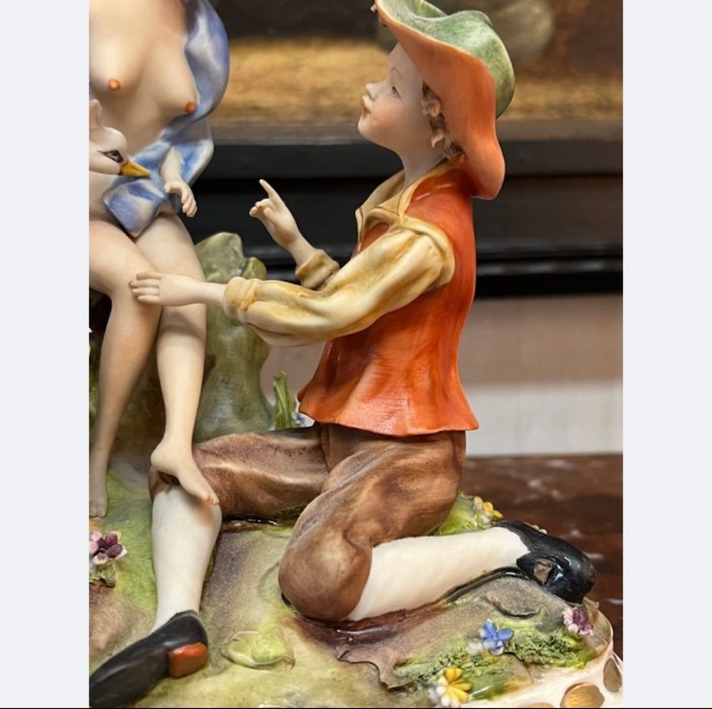 Coppia di statue prodotte da Cesare Villari per Capodimonte "Primavera" e "Prima carezza" - immagine 14