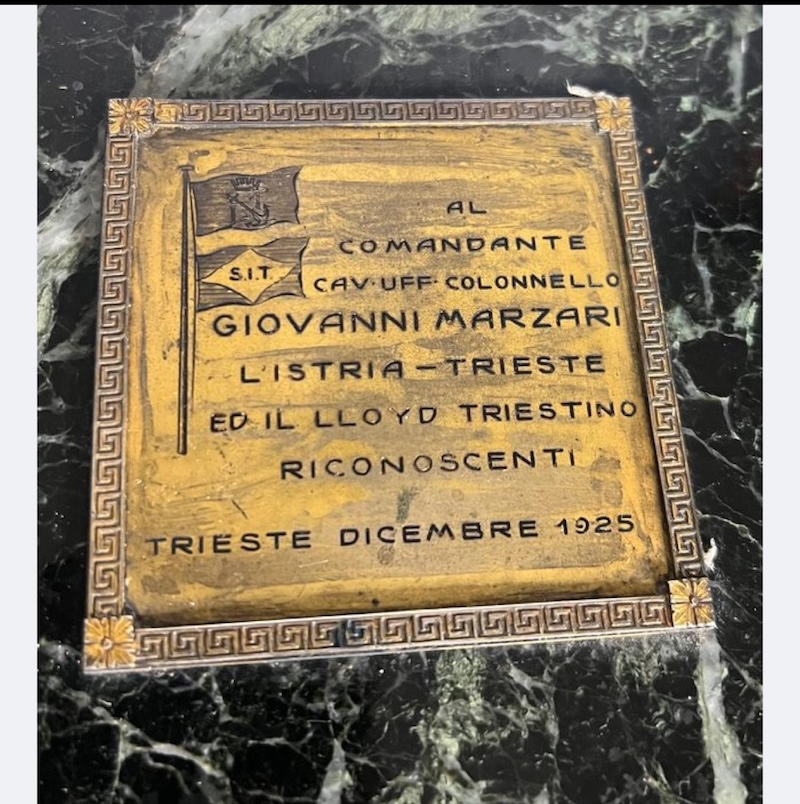 Set da scrittura in marmo verde con decorazioni e finiture in bronzo - immagine 22