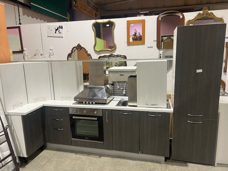 Cucina angolare moderna rovere grigio/bianca completa di elettrodomestici