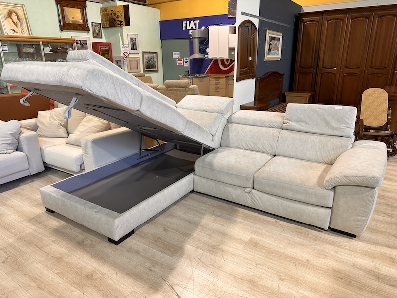 Divano letto PoltroneSofà grigio con penisola contenitore - immagine 5