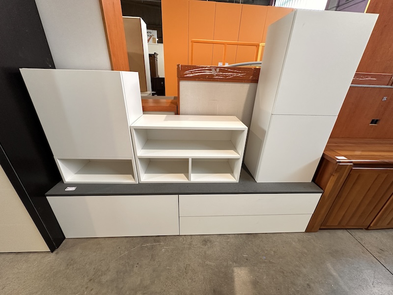 Mobile soggiorno bianco/grigio moderno con top in quarzo