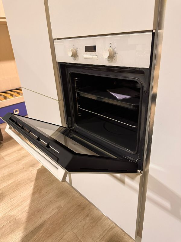 Cucina angolare bianca LUBE completa di elettrodomestici - immagine 6