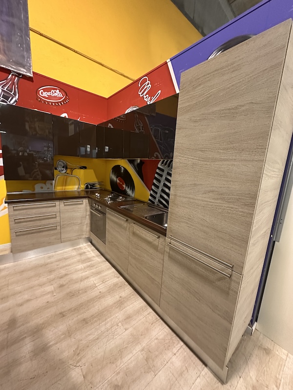 Cucina angolare Veneta Cucine - immagine 3
